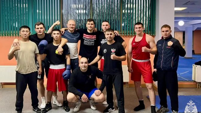 Боксер из Тувы представляет Сибирь на чемпионате МЧС России