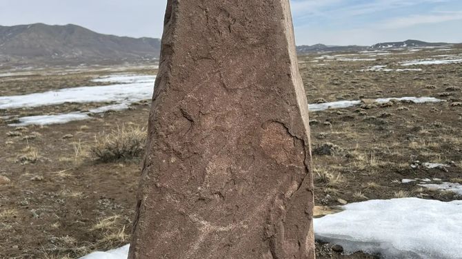 В Туве продолжается экспедиция по изучению рунических памятников