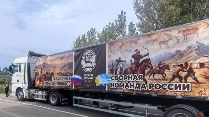 Скакуны Тувы отправились на Всемирные игры кочевников в Кыргызстан
