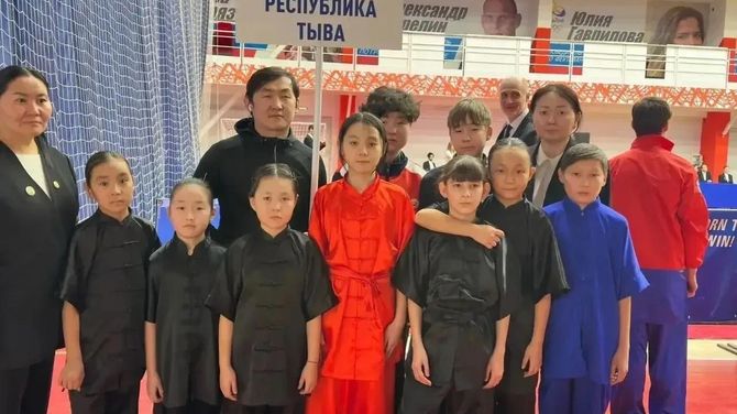 Владислав Ховалыг: «Спорт должен стать нормой жизни для большинства жителей республики»