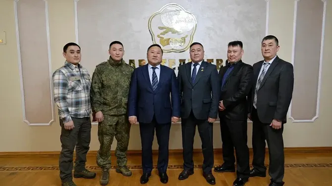 Владислав Ховалыг встретился с участниками СВО, прибывшими в отпуск