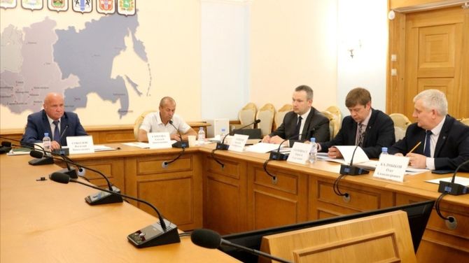 В Новосибирске обсудили развитие АПК Сибири: акцент на науку, подготовку кадров и продовольственную безопасность
