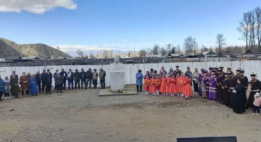 В селе Шуй установлен памятник композитору Алексею Чыргал-оолу