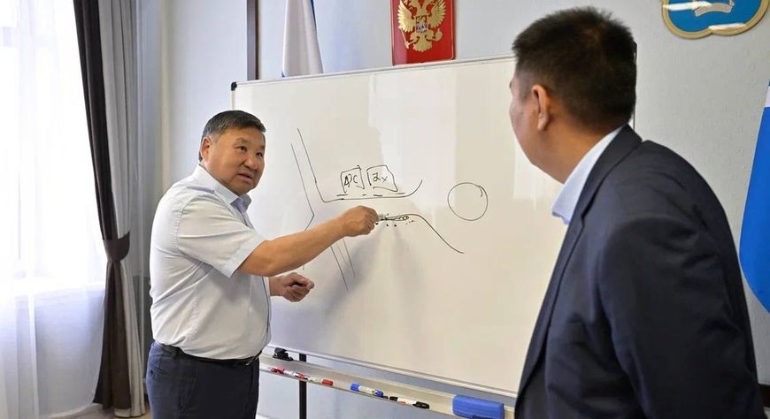 Владислав Ховалыг провел совещание по комплексному благоустройству Кызыла