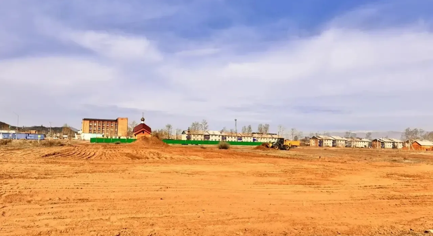 В Шагонаре начали строить универсальный спортивный комплекс