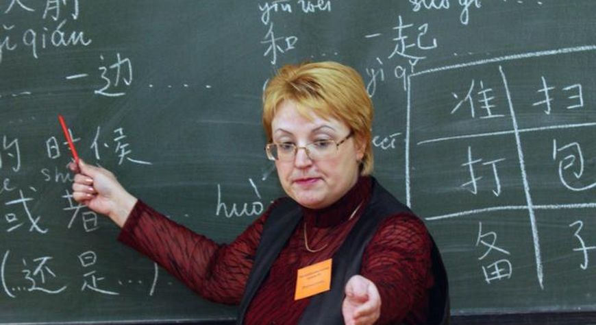 Минпросвещения планирует сделать второй иностранный язык обязательным в школах