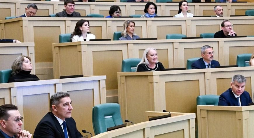 Виктория Монгуш приняла участие во встрече председателя Совета Федерации с деятелями театрального искусства