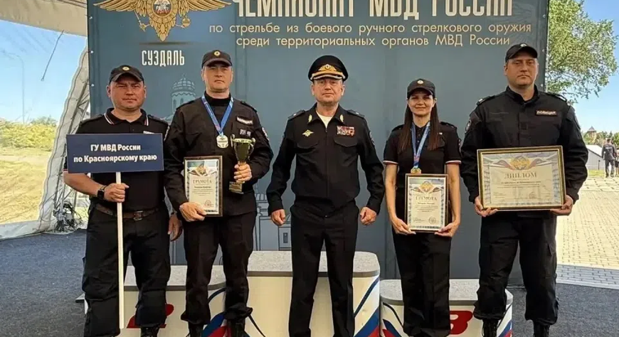 Полицейские из Тувы вошли в топ-15 сильнейших команд на всероссийском чемпионате по стрельбе