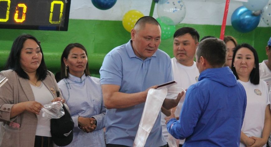 Чээрби үш чыл уламчылап турар спартакиада
