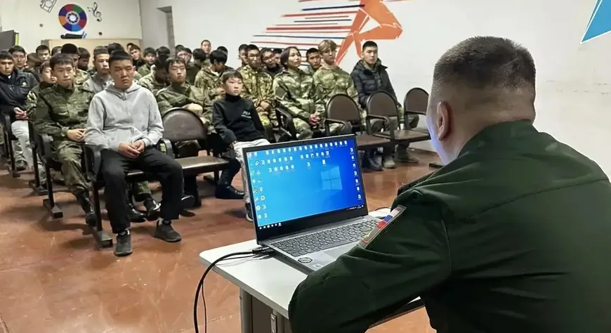 Учебные сборы для допризывников стартовали в Центре «Авангард»