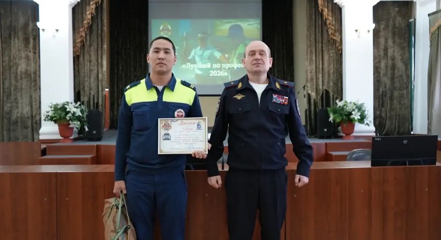 Лучшим инспектором ДПС Тувы стал младший сержант Ондар Арзылан