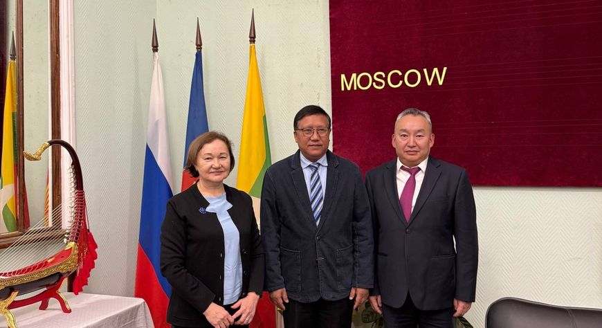 Делегация Мьянмы приглашена на IV Международный буддийский форум в Туве