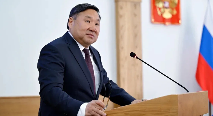 Владислав Ховалыг выступит с отчетом о работе Правительства Тувы