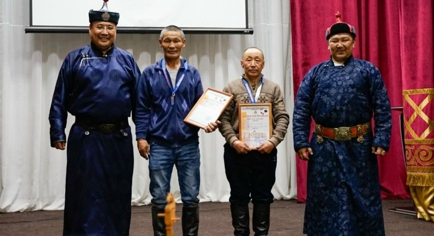 Хуулгаазын алганныг-биле шишпип тургаш ойнаар маргылдааның тиилекчилери