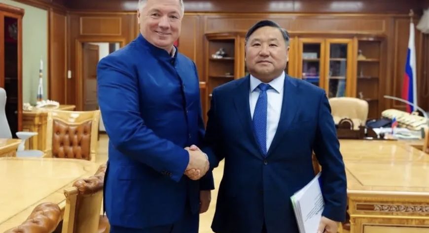 Владислав Ховалыг поздравил вице-премьера Марата Хуснуллина с днём рождения