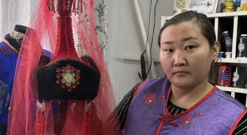 Многодетная мать из Тувы открыла швейное ателье благодаря господдержке