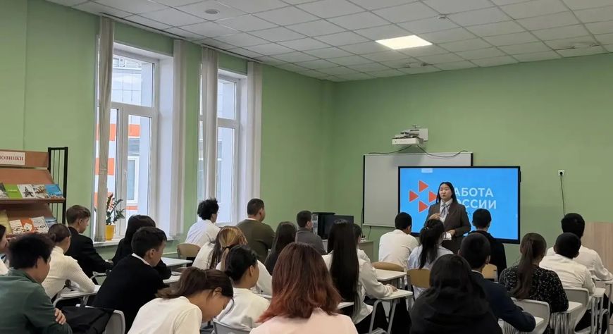 Кадровый центр Тувы продолжает организовывать профтуры для молодёжи