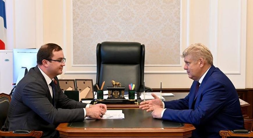 Анатолий Серышев и Виталий Хоценко обсудили исполнение поручений Президента и ключевые задачи развития Омской области