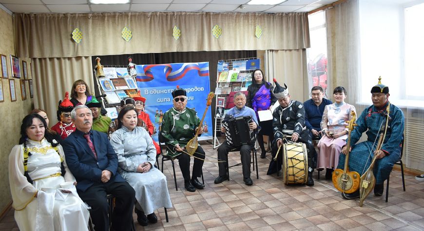 Спецбиблиотеки Тувы и Якутии провели телемост в Год единства народов