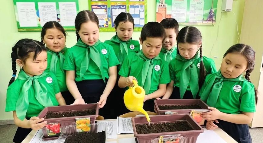 Школьники Улуг-Хемского района провели экологические мероприятия