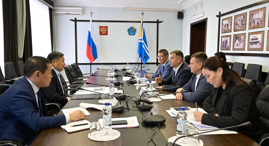 Глава Тувы встретился с руководителями «Межегейугля» и «Промресурса»