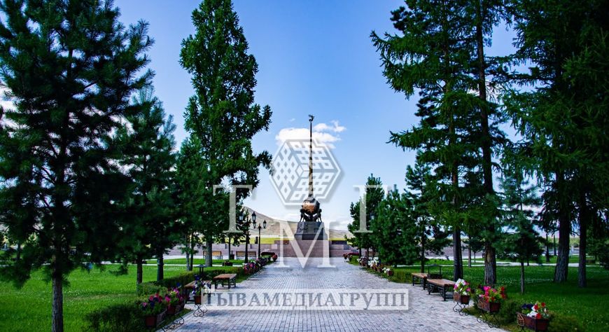 Летний туристический сезон в Туве: ставка на автотуризм и креативные индустрии