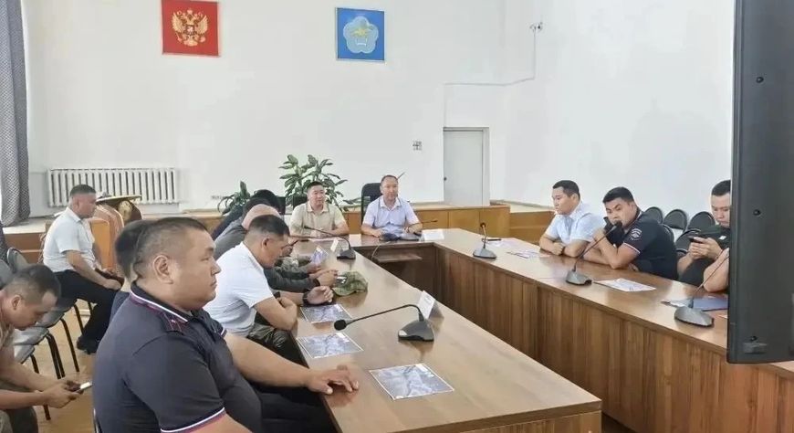 В Улуг-Хемском районе более 20 групп волонтеров участвуют в поисках двух пропавших девочек