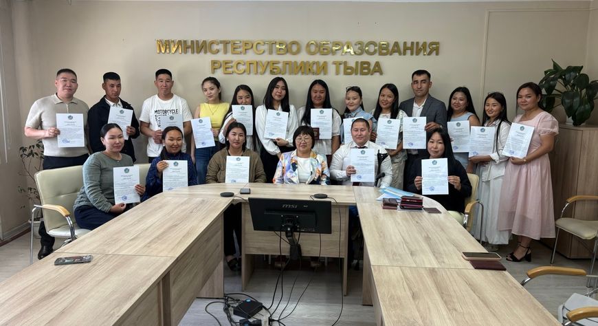 В Туве 27 детей-сирот получили сертификаты на покупку жилья