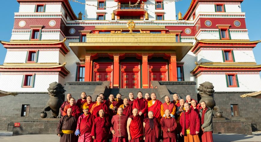 Тываның студентилери буддийжи университеттерде