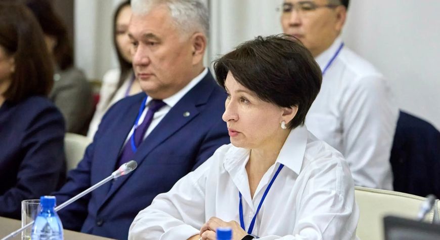 Открытый диалог: в Кызыле прошла коммуникационная сессия Банка России с бизнесом республики
