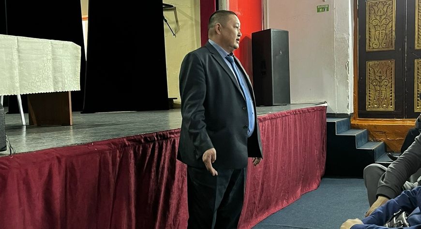 Шолбан Сендаш провел в Самагалтае встречу с жителями по вопросам профилактики правонарушений