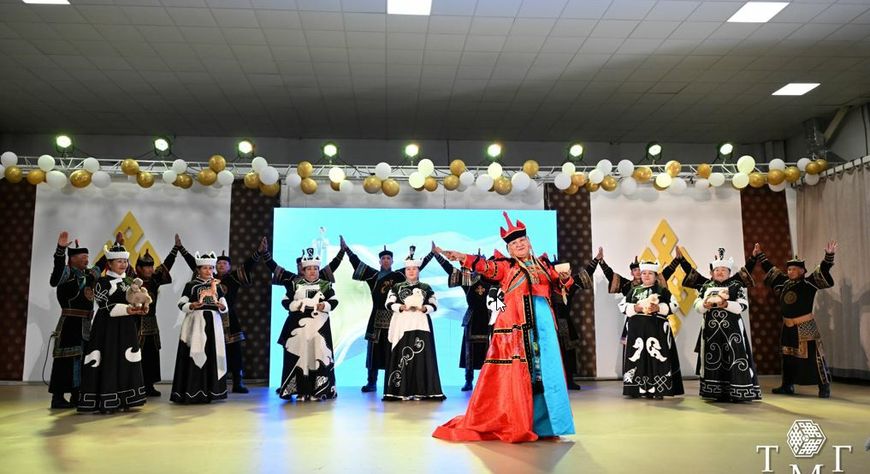 В Кызыле отметили День социального работника: праздник труда, милосердия и преемственности поколений