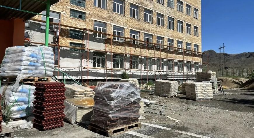 В школе № 3 Ак-Довурака капитальный ремонт выполнен на 43%