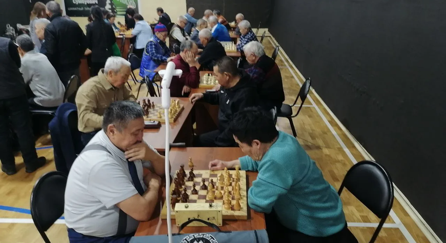 В шахматном мемориале М.С.Хомушку победили Куулары