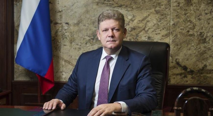 Поздравление полномочного представителя Президента Российской Федерации в Сибирском федеральном округе с Международным женским днём