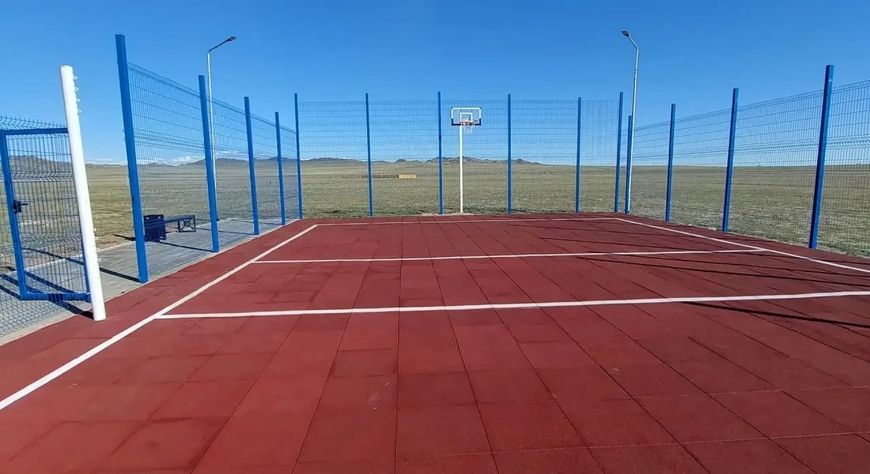 В Эрзине завершено благоустройство спортивной площадки